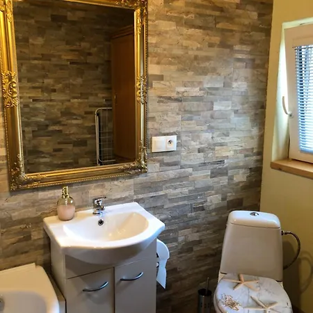 Apartman * Holany